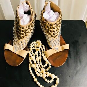 💎 Dazzling Jewel Neutral Tone cut out sandal shoe